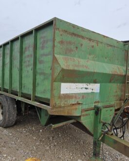 Przyczepa rolnicza wywrotka