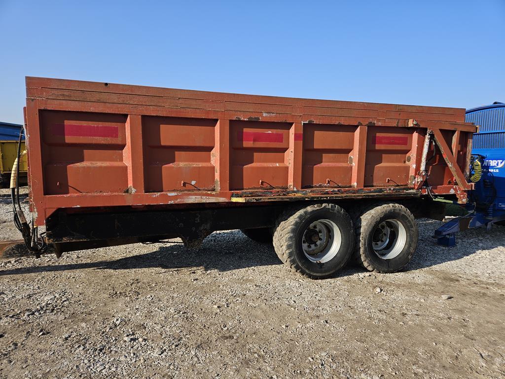 Przyczepa rolnicza tandem