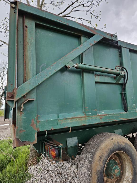 20 Przyczepa skorupowa rolnicza Bailey