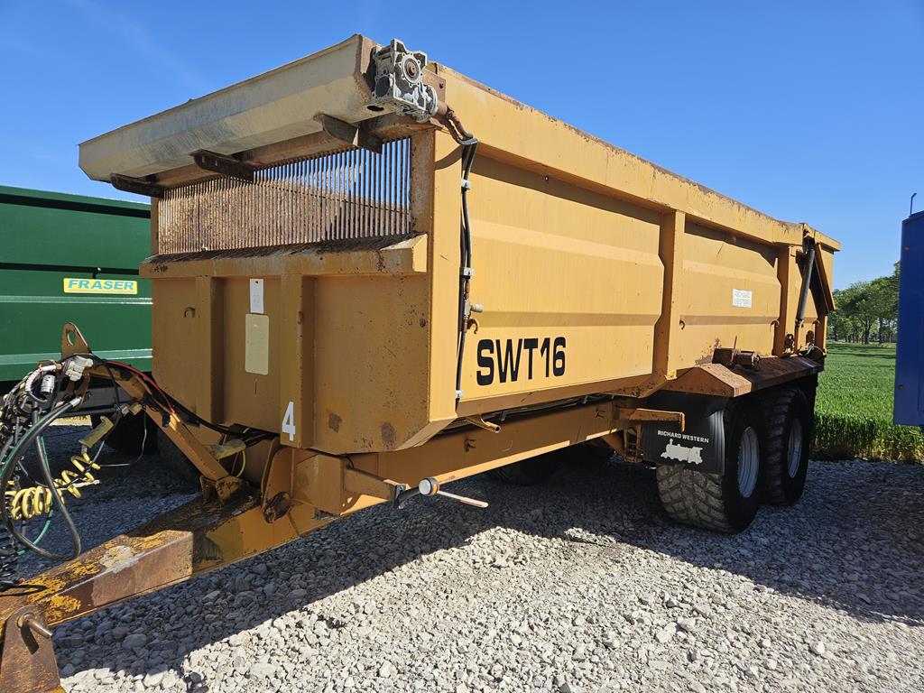 Przyczepa rolnicza używana Richard Western