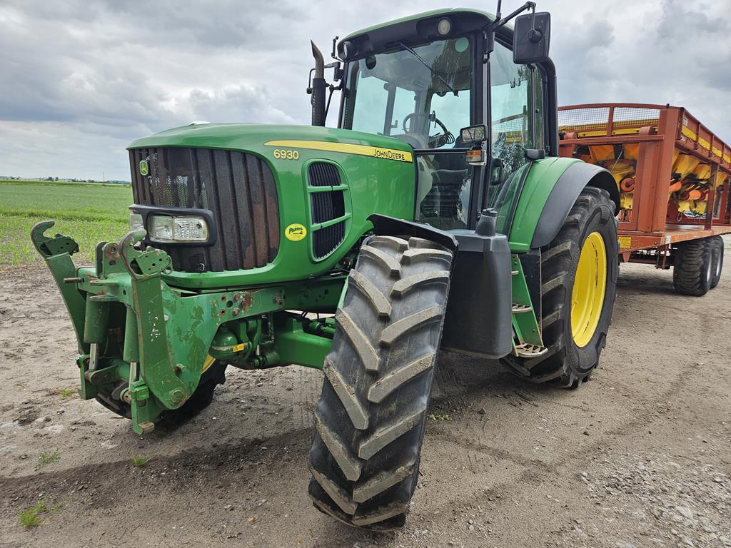 06 Ciągnik John Deere 6930