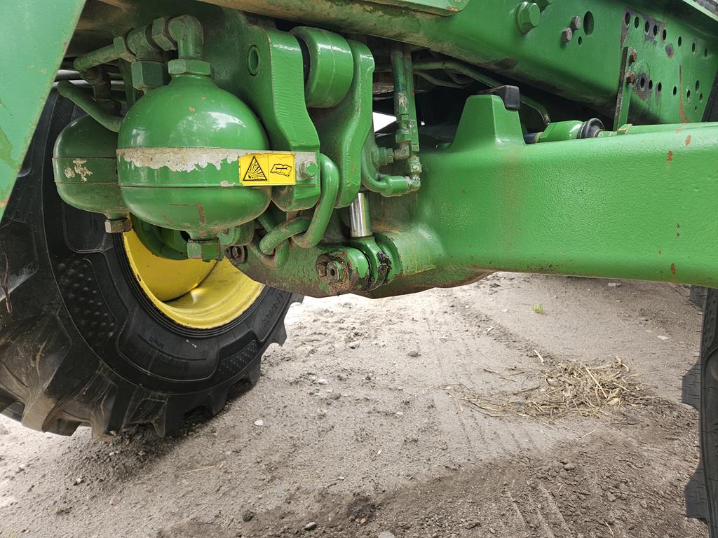 07 Ciągnik John Deere 6930