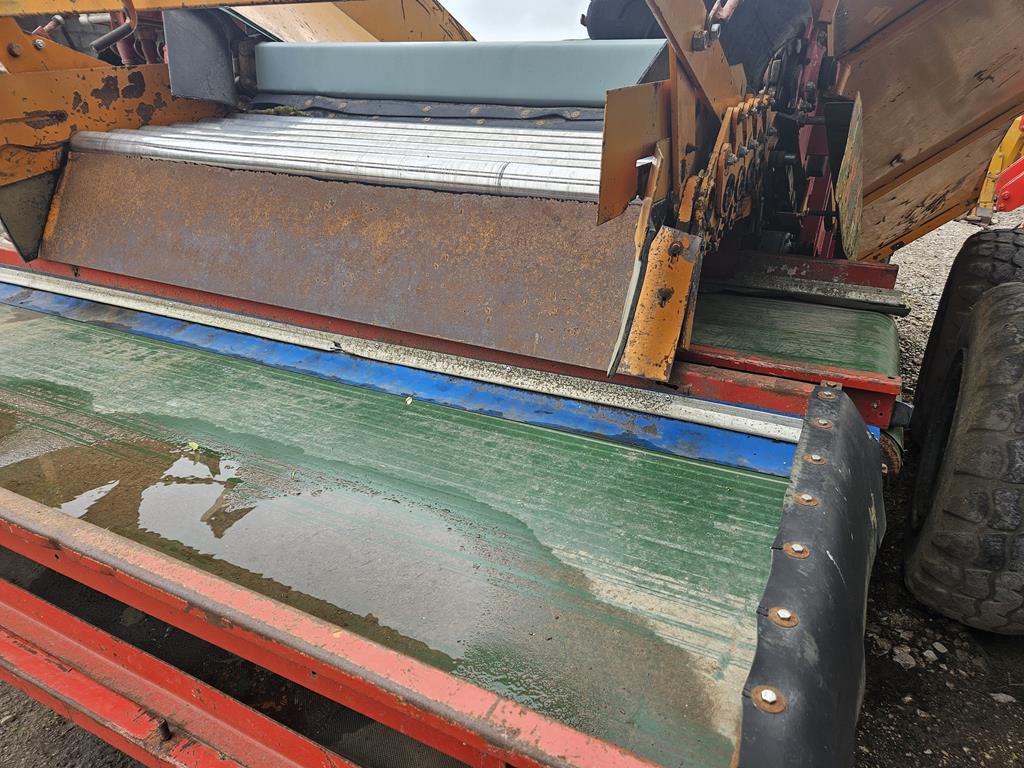 09 Miedema kosz przyjęciowy