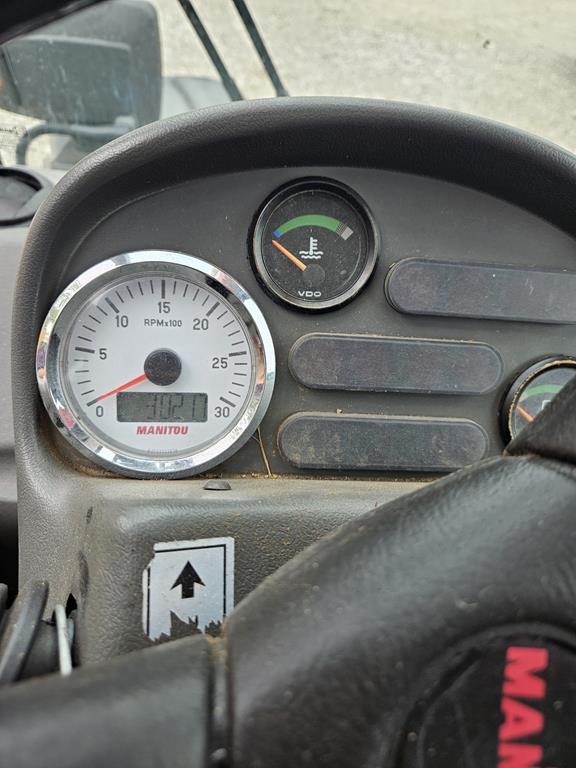 10 Ładowarka teleskopowa Manitou MLT634