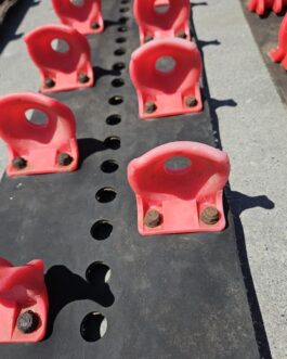 Taśma sadzarki Grimme z kubkami czerwonymi