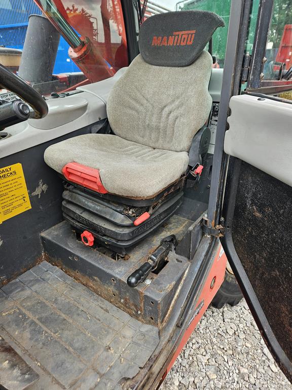 11 Ładowarka teleskopowa Manitou MLT634