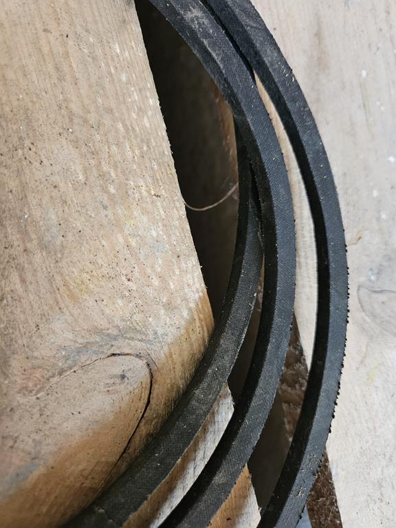 4 Pas klinowy Z31283 John Deere