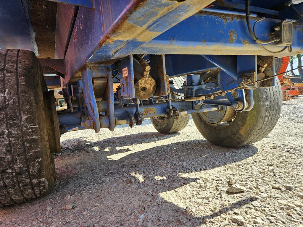 10 Przyczepa Richard Western rolnicza