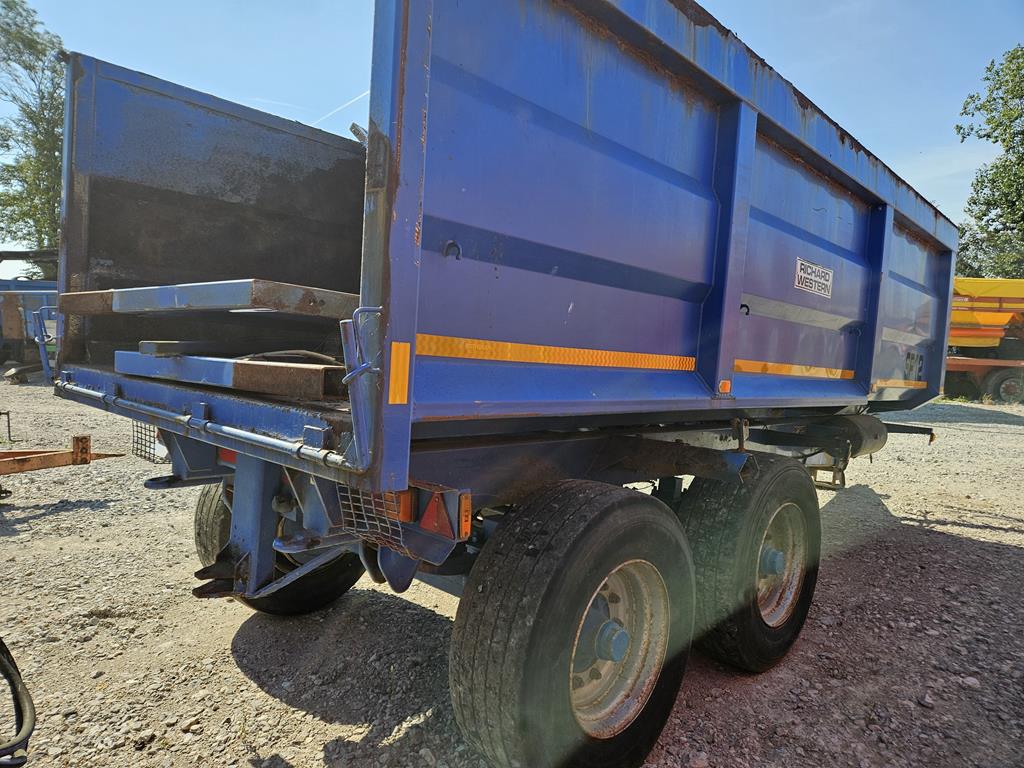 13 Przyczepa Richard Western rolnicza