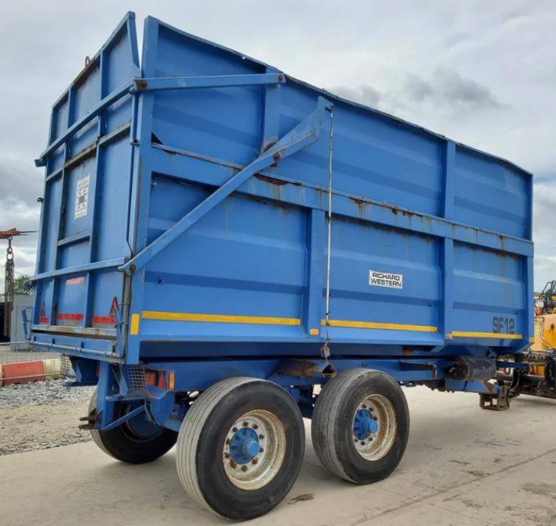 3 Przyczepa Richard Western rolnicza