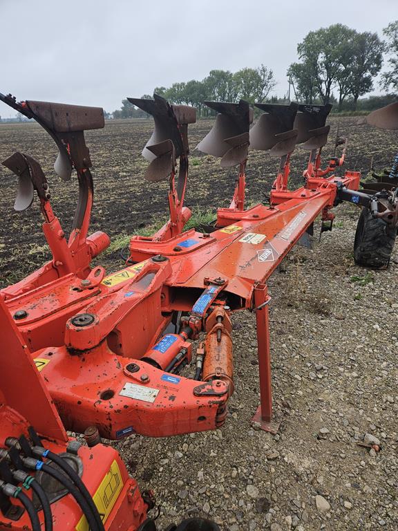 07 Pług Kuhn 5+1