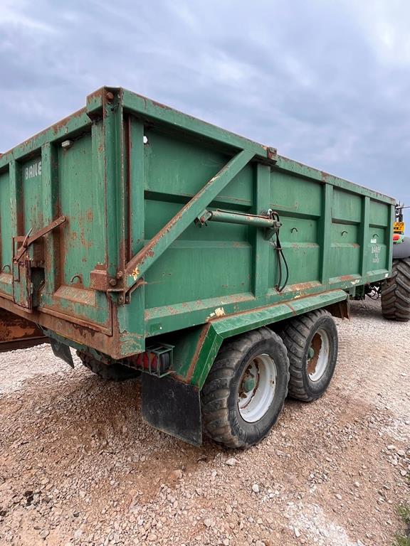 5 Bailey trailer