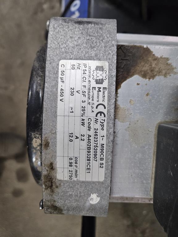 02 Kompresor Diamond 100l