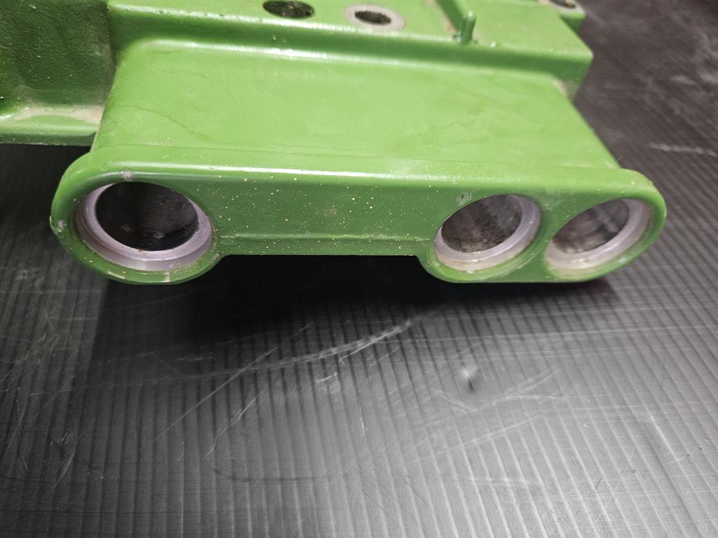 03 Pokrywa L76182 John Deere