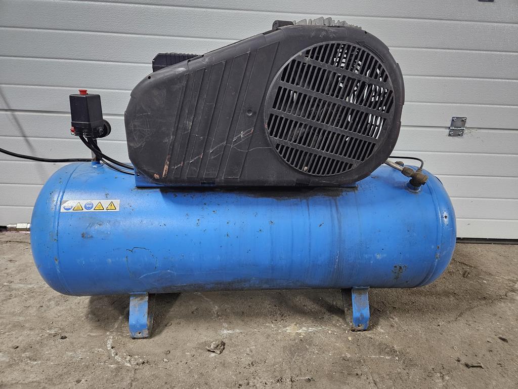 09 Kompresor Abac 150l