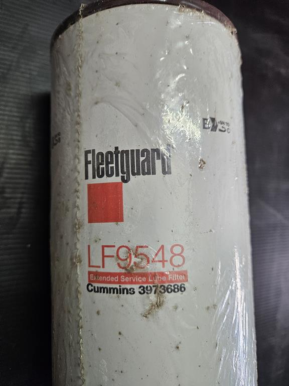 Filtr oleju LF9548