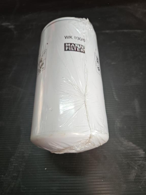 2 Filtr paliwa WK930-6