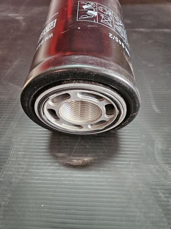 3 Filtr hydrauliczny WH945-2