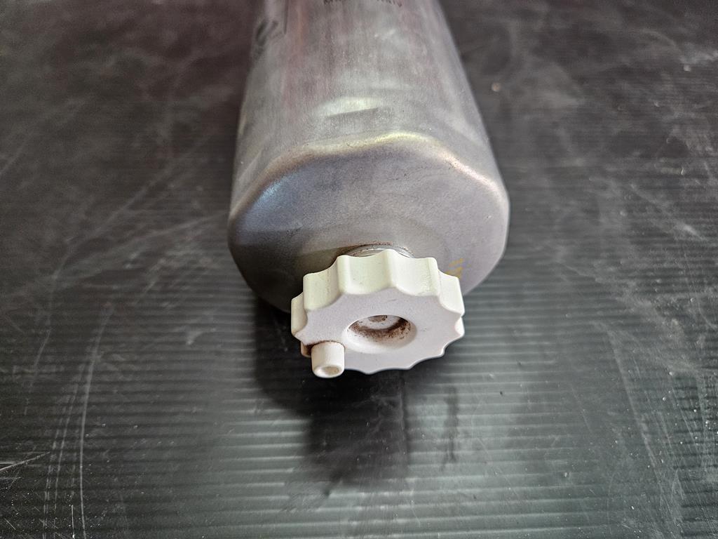 3 Filtr paliwa WK8044