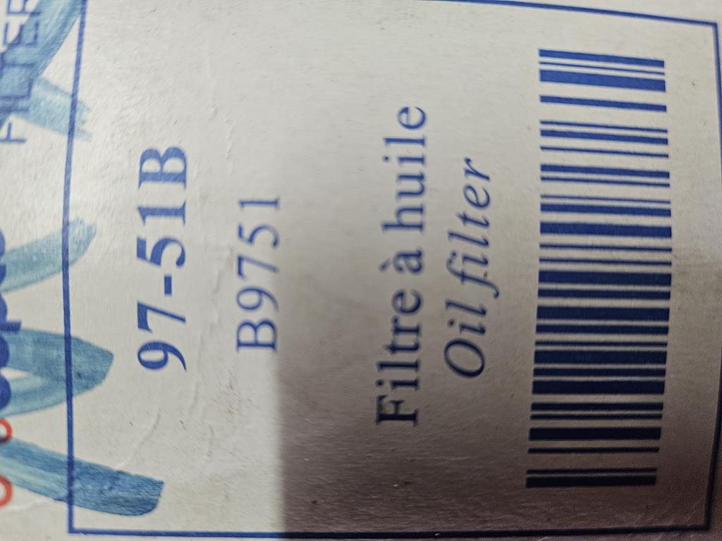 4 Filtr oleju B9751