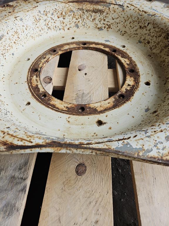 8 Tarcza do koła 292-330-8