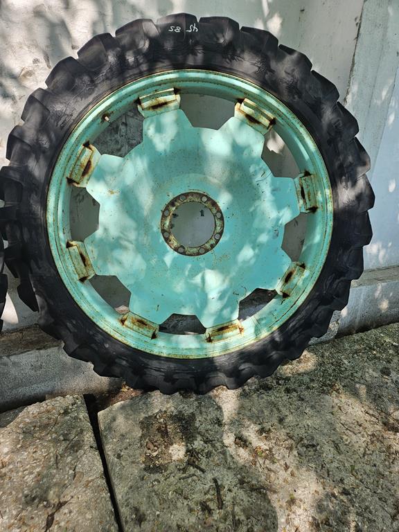 03 Koła uprawowe rolnicze 11.2R48