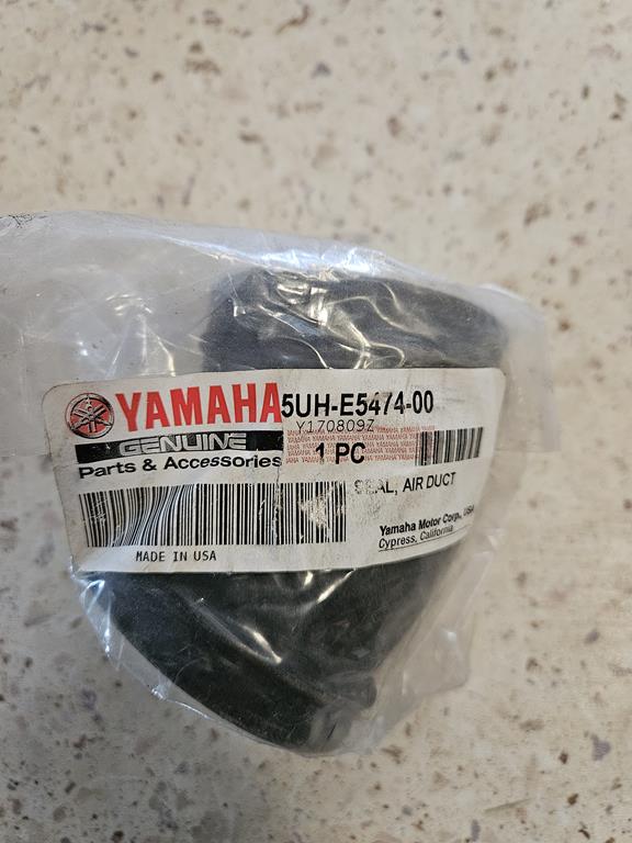 1 Łącznik 5UH-E5474-00-00