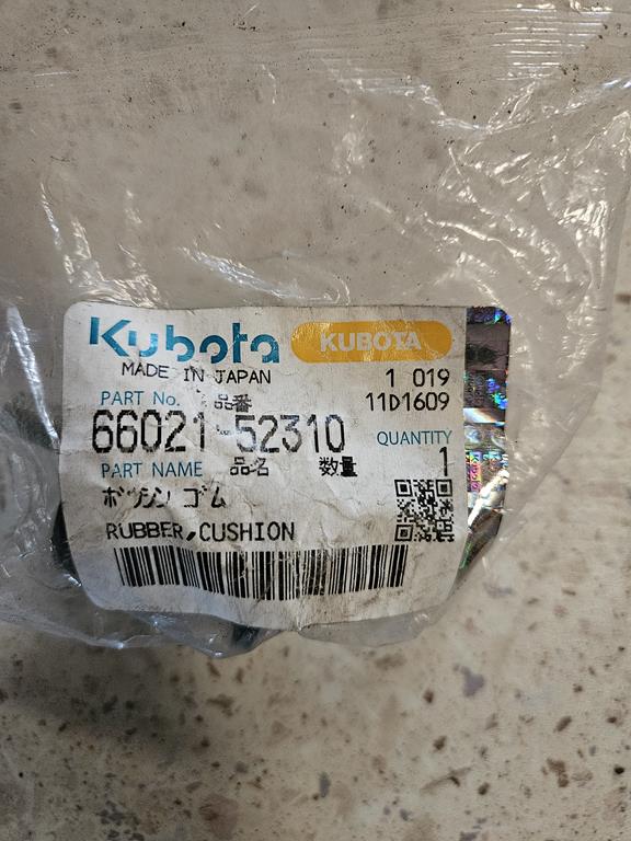 1 Poduszka gumowa 66021-52310