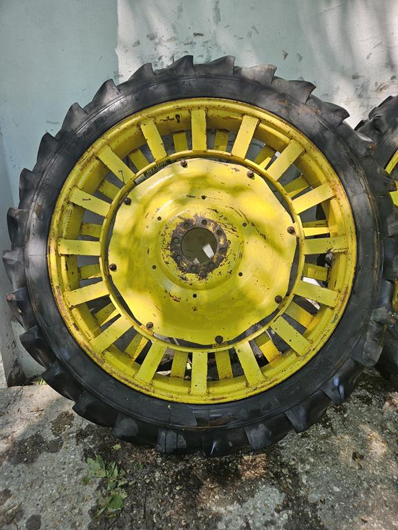 12 Koła rolnicze 11.2R48