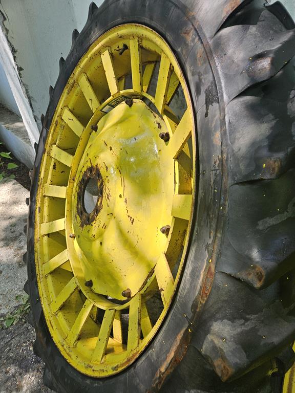 14 Koła rolnicze 11.2R48