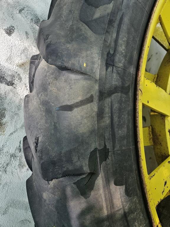 18 Koła rolnicze 11.2R48