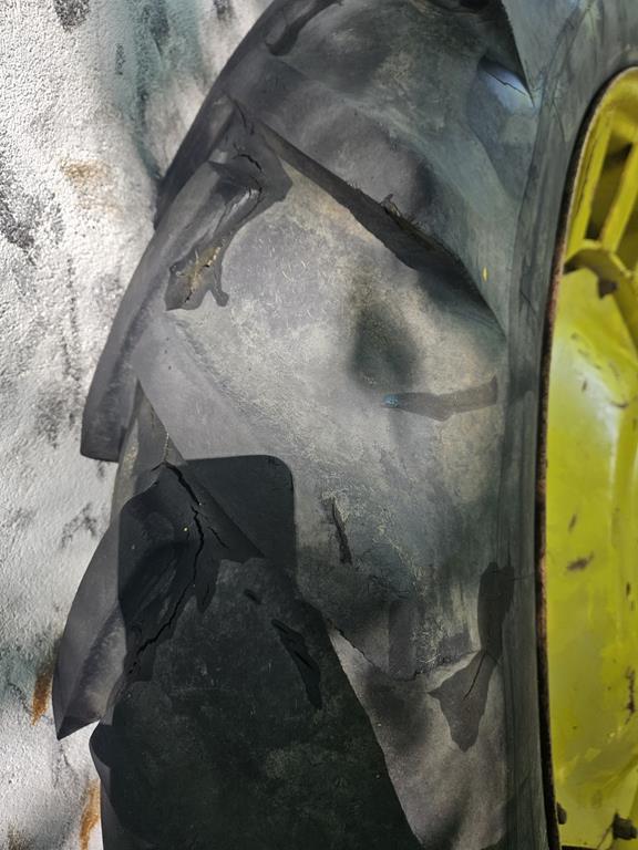 19 Koła rolnicze 11.2R48