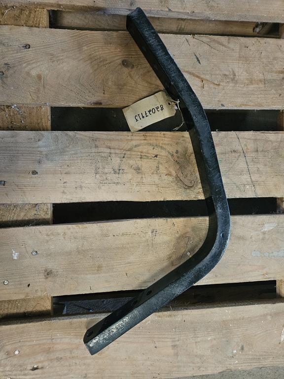 Wspornik błotnika 82027913