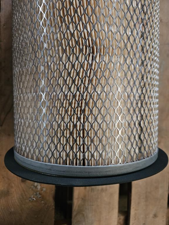 3 Filtr powietrza PA2569