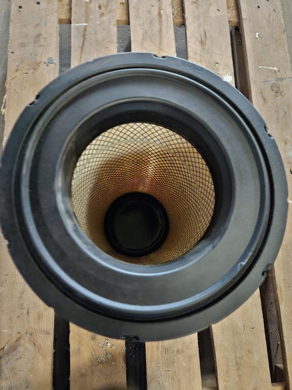 3 Filtr powietrza RS3517