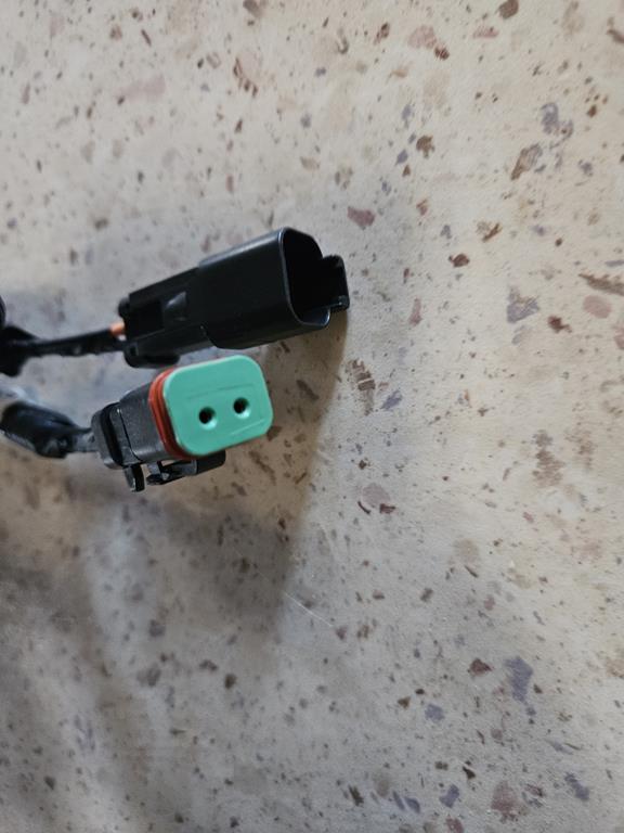 3 Wiązka elektryczna 21Q8-23100