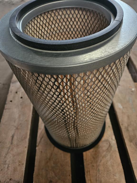 4 Filtr powietrza PA2569