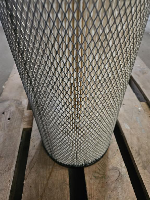 4 Filtr powietrza RS3517