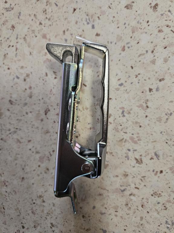 6 Zatrzask 1XD-K7171-10