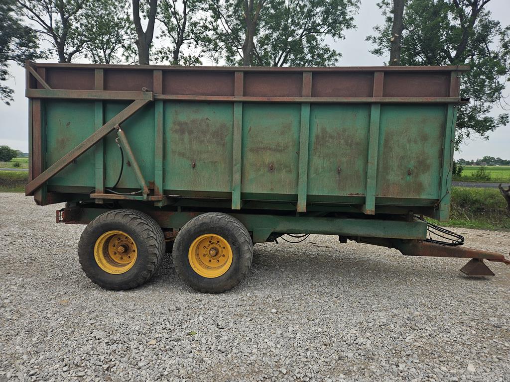 Przyczepa rolnicza skorupowa Bailey