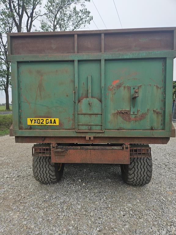 12 Przyczepa rolnicza skorupowa Bailey