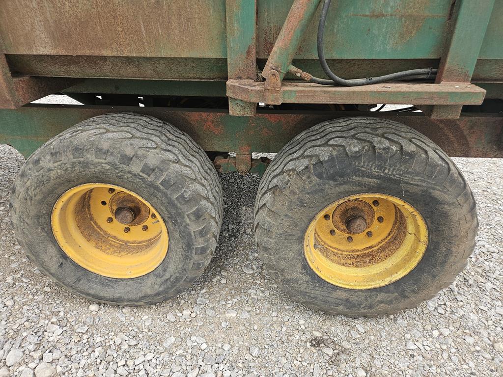 18 Przyczepa rolnicza skorupowa Bailey