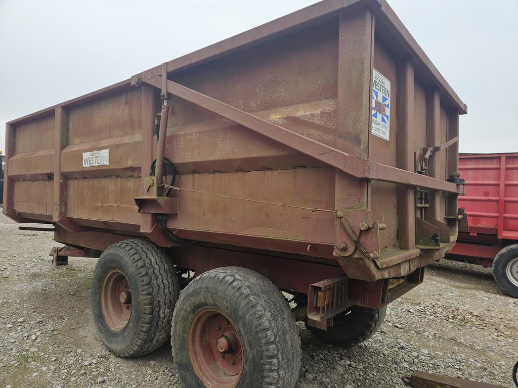 18 Przyczepa używana Richard Western