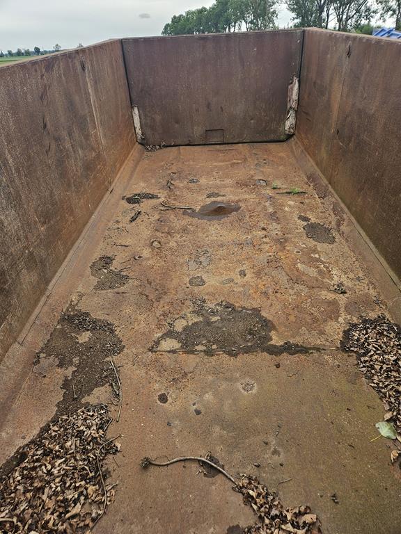 22 Przyczepa używana Richard Western