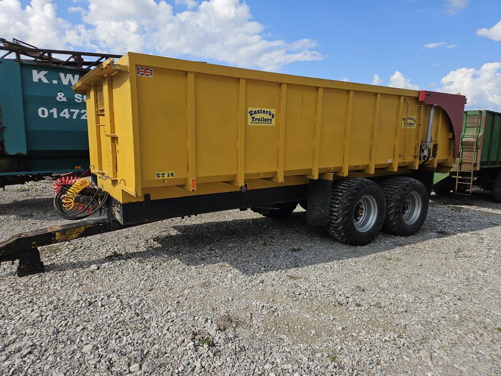 01 Przyczepa rolnicza używana Easterby