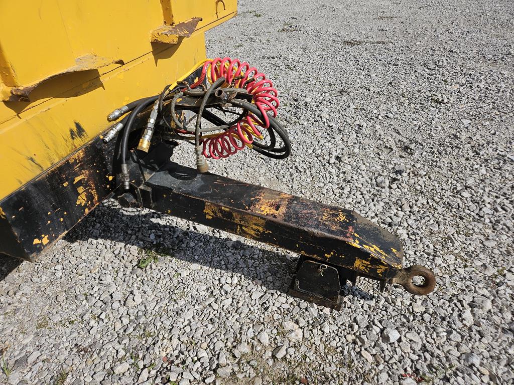 06 Przyczepa rolnicza używana Easterby