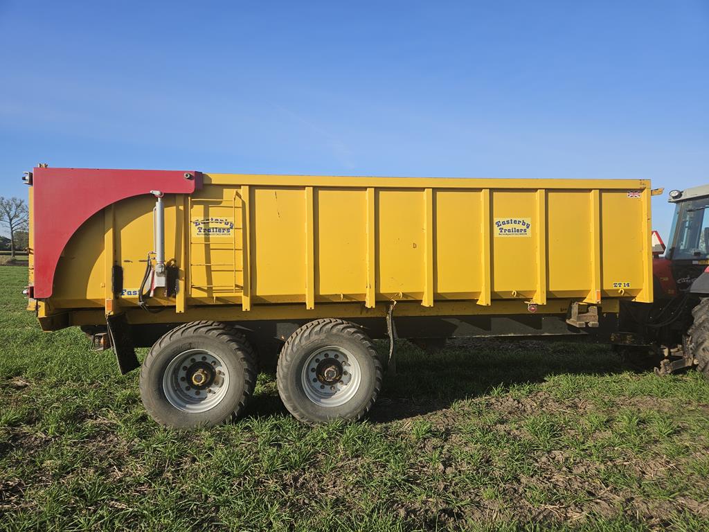 2 Easterby trailers