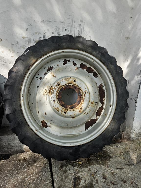 03 Koła rolnicze 11.2R44