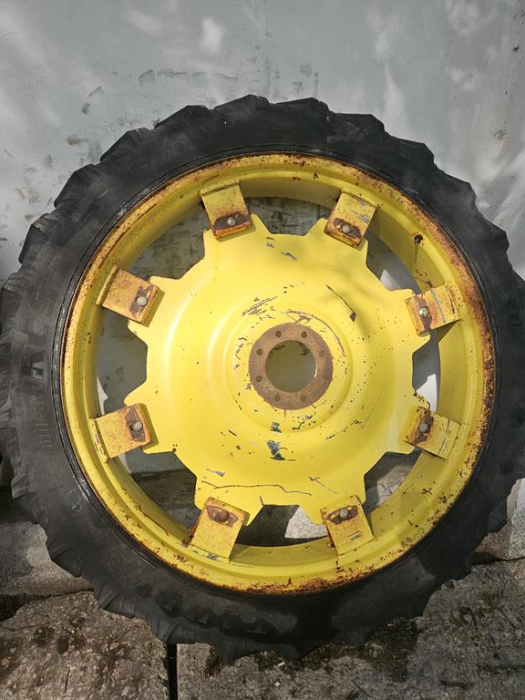 03 Koła rolnicze uprawowe 11.2R48