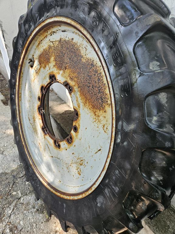 04 Koła uprawowe 12.4R38